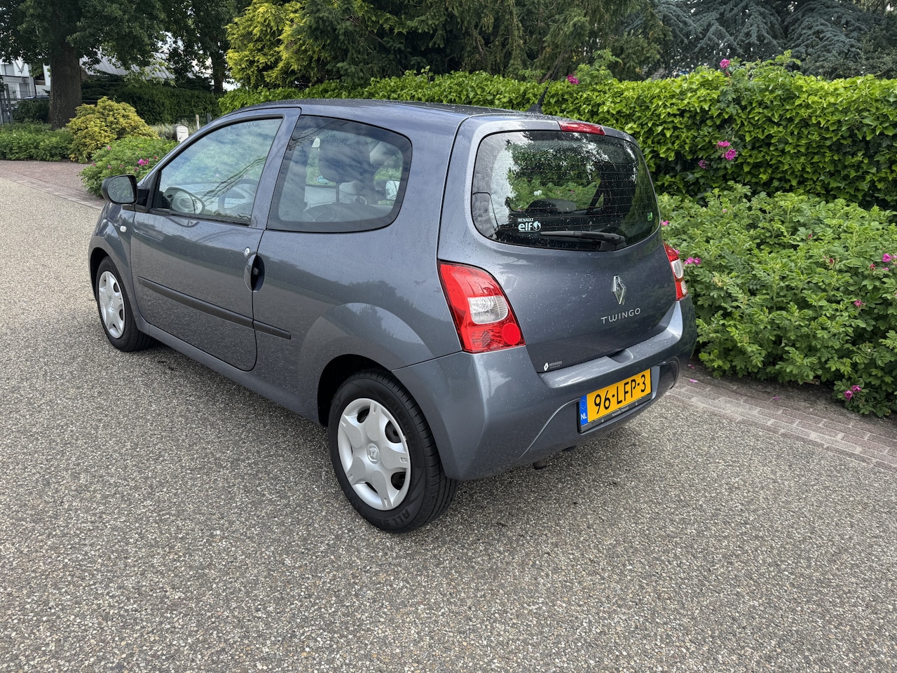 Renault Twingo - 1.2-16V Authentique 1.2-16V Authentique - AutoWereld.nl