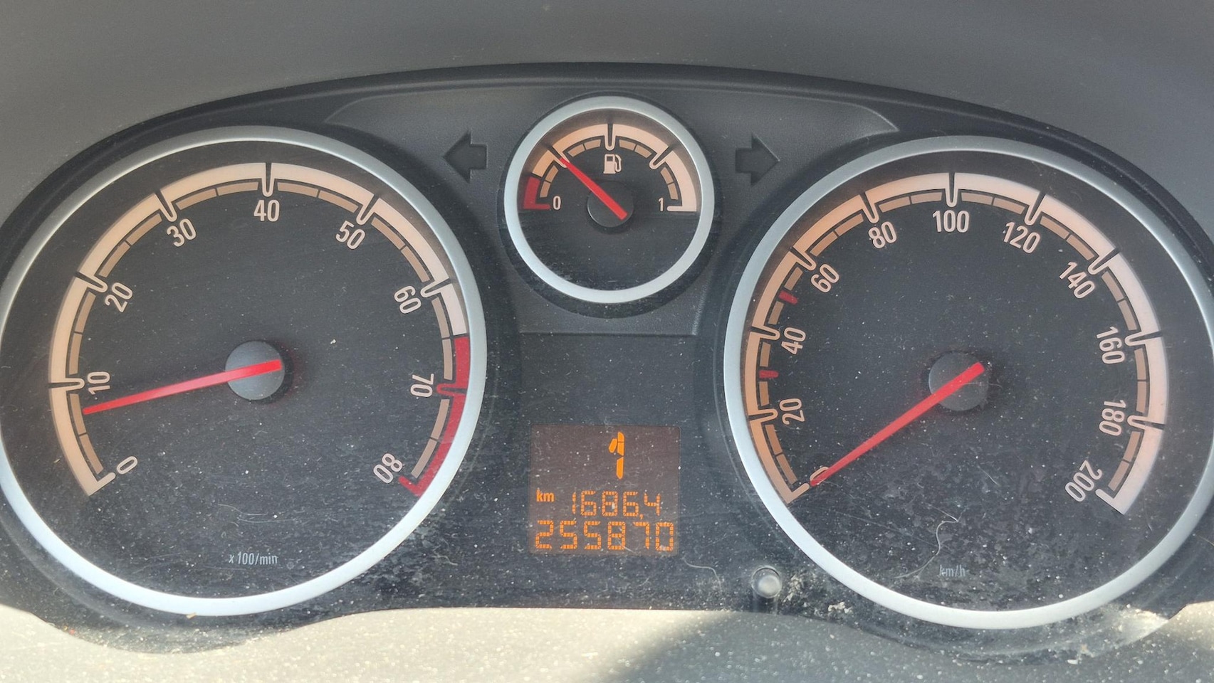 Opel Corsa - 1.4-16V Executive Automaat I Airco I Cruise I APK 7-3-2027