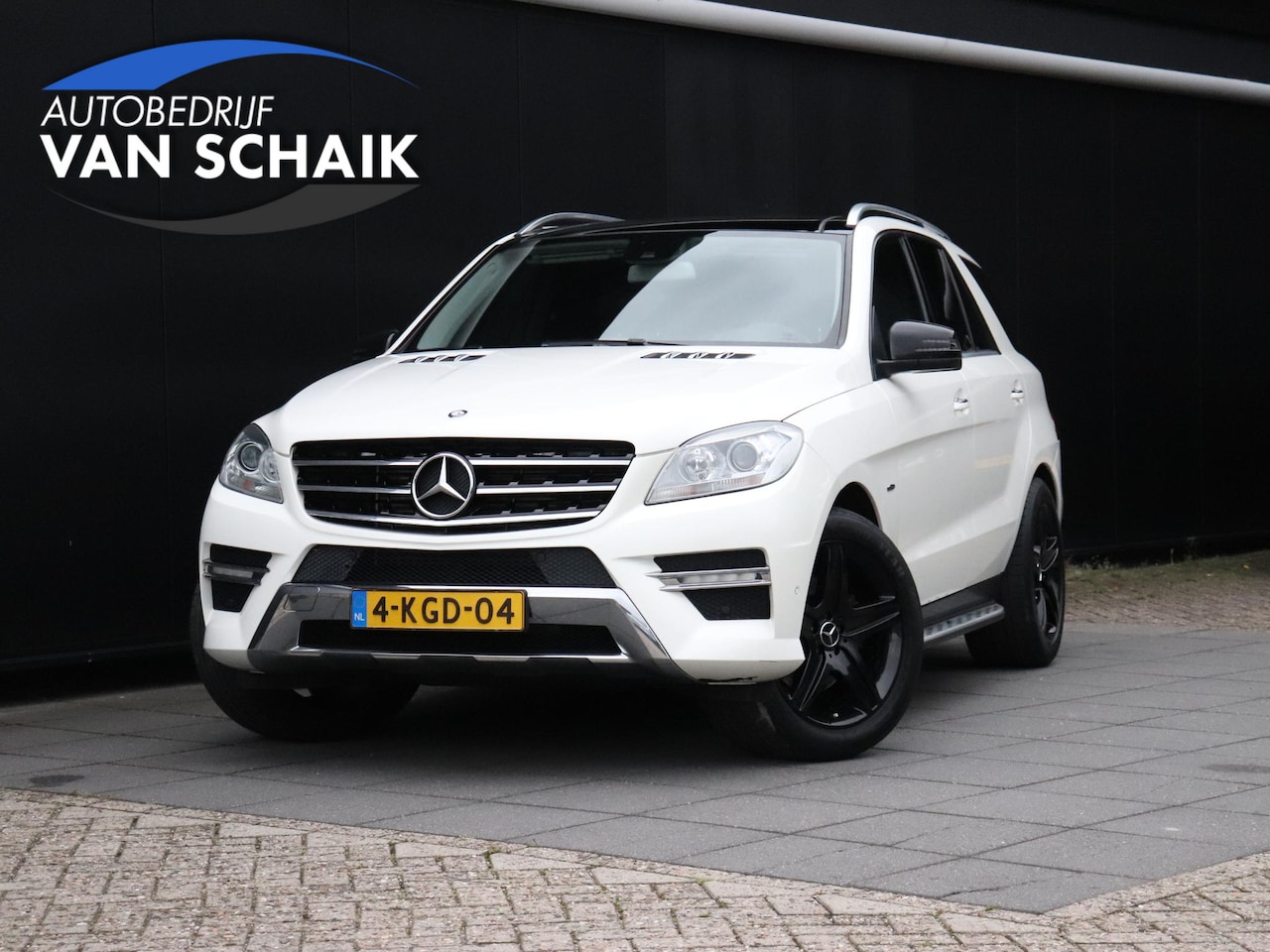 Mercedes-Benz M-klasse - 350 BlueTEC | MEMORY | PANO-DAK | CAMERA | TREKHAAK | STOEL/STUURVERW. | ENTERTAINMENT | C - AutoWereld.nl