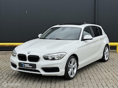 BMW 1-serie - 118i Sport Line PANORAMADAK | AUTOMAAT