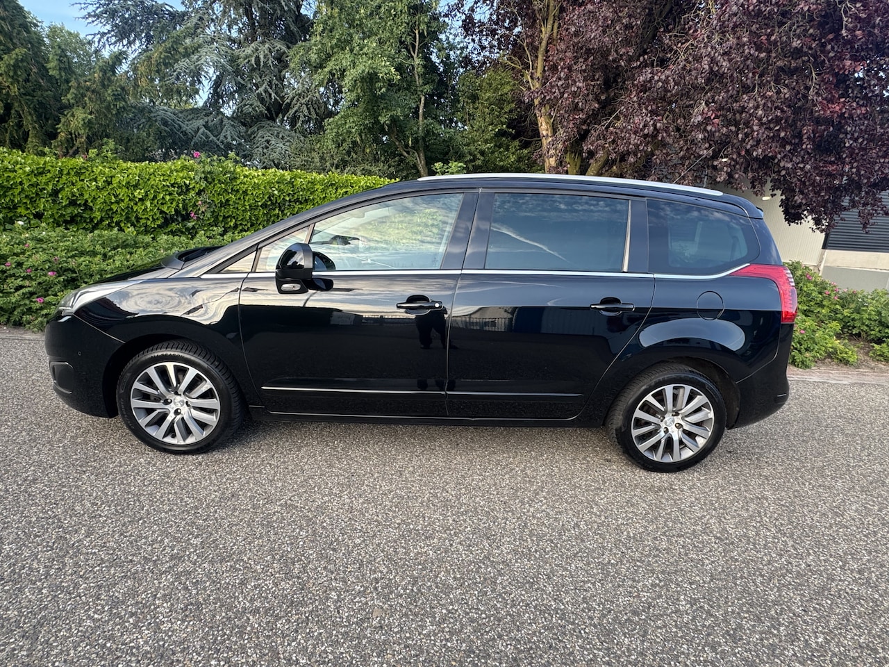 Peugeot 5008 - 1.6 THP Allure 7p. 1.6 THP Allure 7p. - AutoWereld.nl