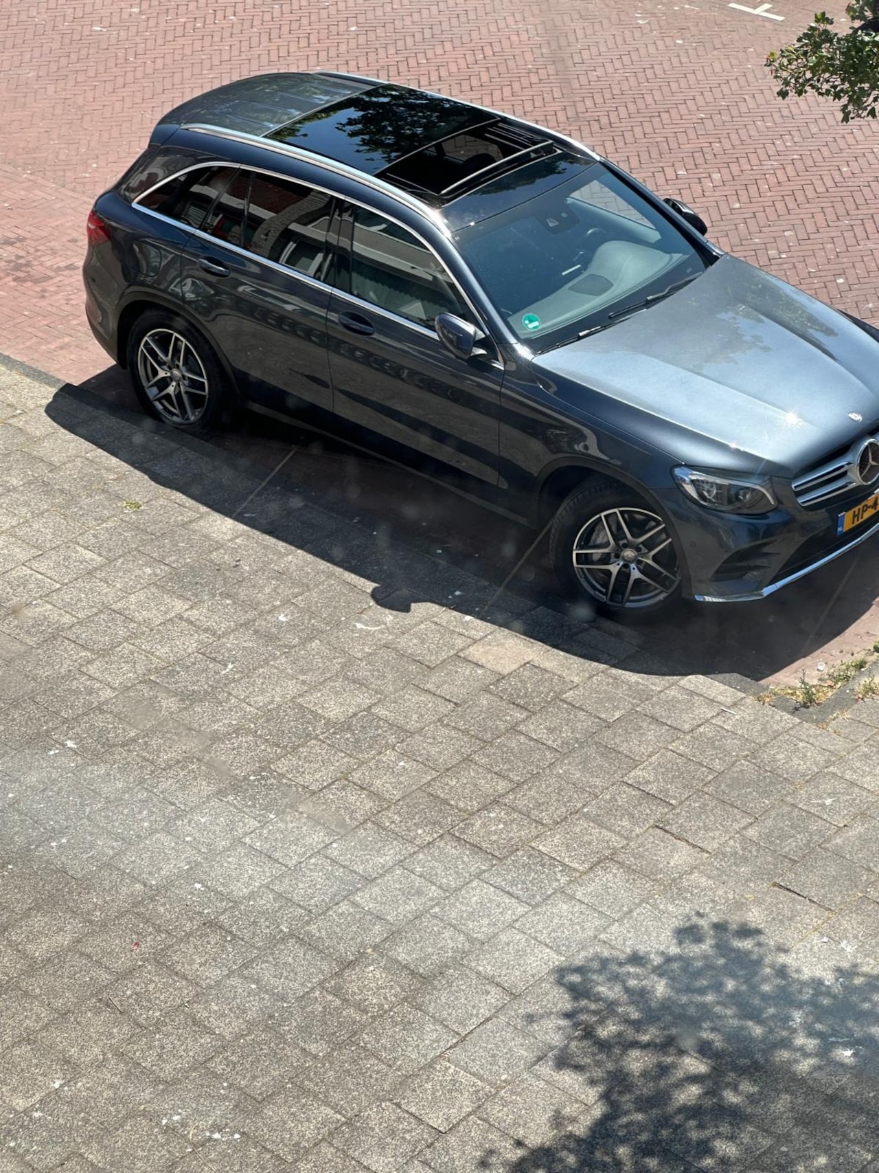 Mercedes-Benz GLC-klasse - 220 d 4MATIC Edition 1 AMG PANO - AutoWereld.nl