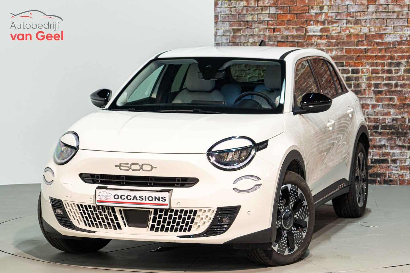 Fiat 600 - 1.2 Hybrid La Prima | Adaptive Cruise Control | Keyless-Entry&Go | Achteruitrijcamera | 36 - AutoWereld.nl