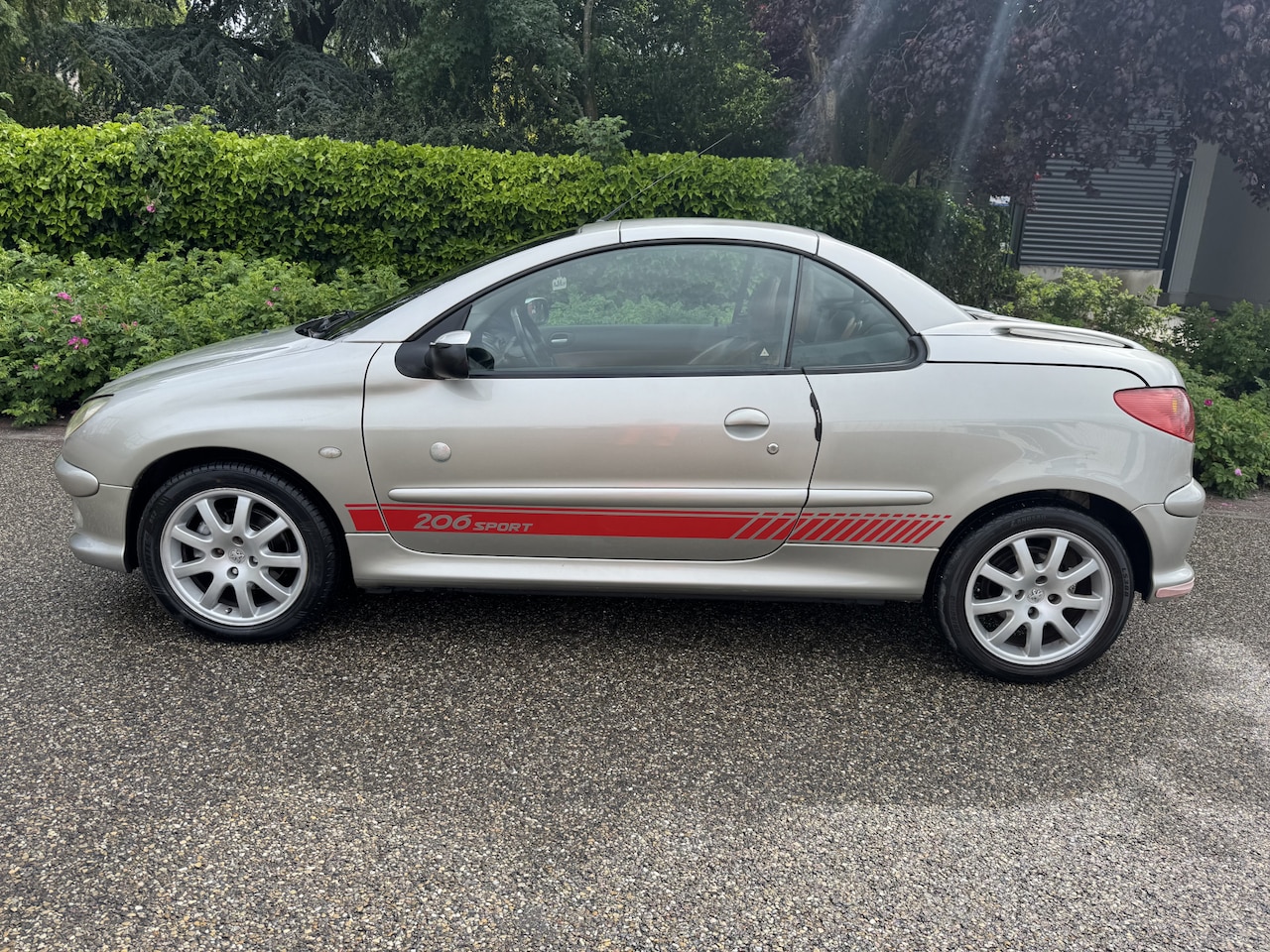 Peugeot 206 CC - 1.6-16V Roland Garros 1.6-16V Roland Garros - AutoWereld.nl