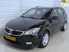 Kia Cee'd Sporty Wagon - 1.4 CVVT Navigator Plus Pack (2011)