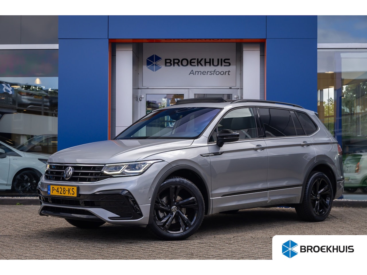 Volkswagen Tiguan Allspace - 1.5 TSI R-Line Business+ 7p. | Trekhaak uitklapbaar elektrisch | Elektrisch panoramadak | - AutoWereld.nl