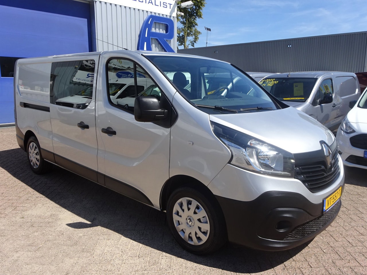 Renault Trafic - 1.6 dCi T29 L2H1 DUBBELE CABINE 6 PERSOONS - AutoWereld.nl