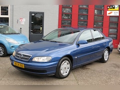 Opel Omega - 2.2i-16V Business Edition slechts 122.000 Km , Automaat