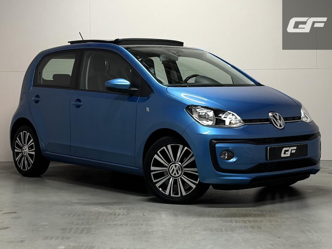 Volkswagen Up! - 1.0 BMT Lounge Pano Camera Cruise PDC NAP - AutoWereld.nl