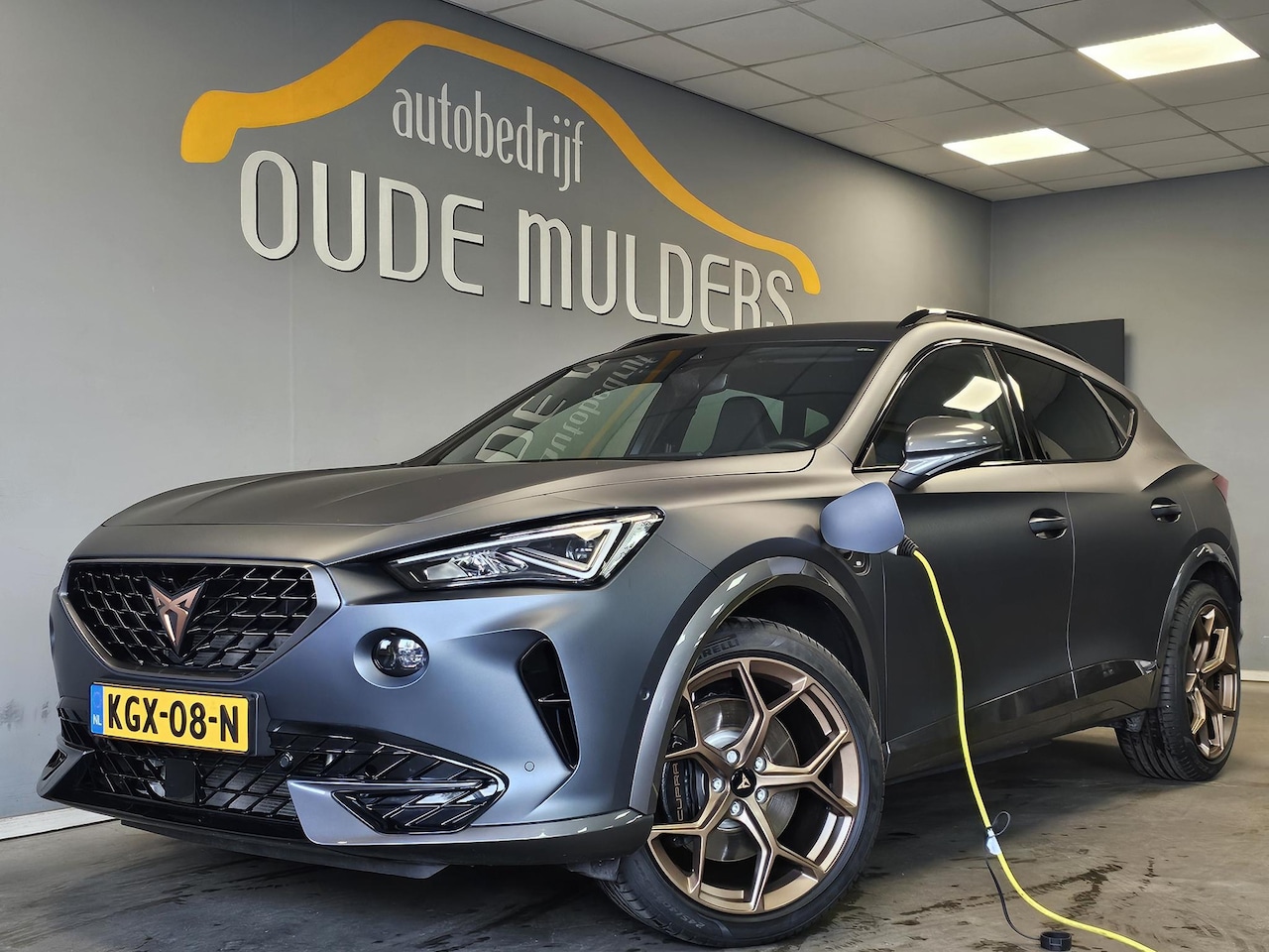 CUPRA Formentor - 1.4 e-Hybrid VZ Matte/Memory/ACC/Carplay/Stoel&stuurverwarming - AutoWereld.nl