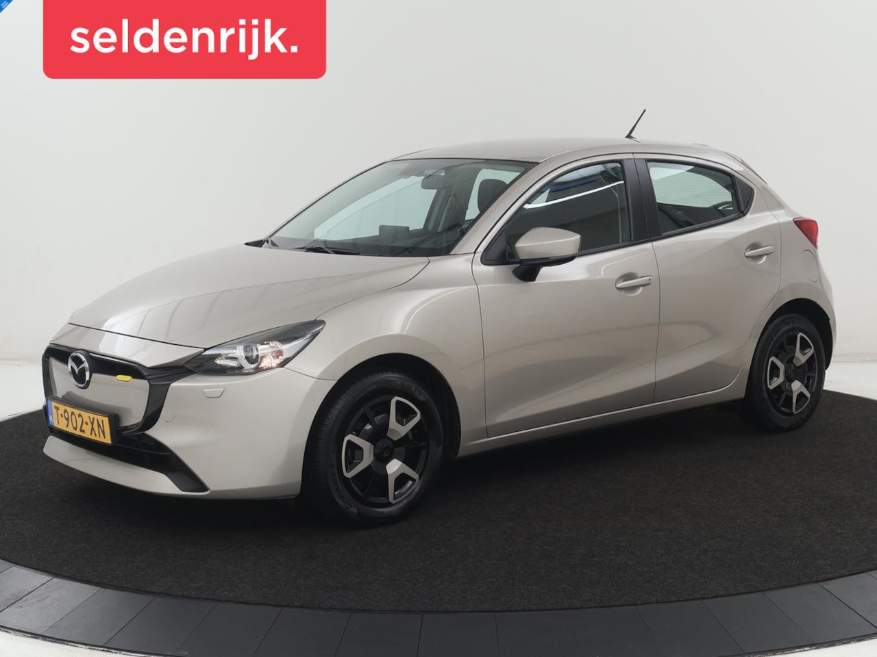 Mazda 2 - 1.5 SkyActiv-G 90 Centre-Line | Airco | Carplay | Cruise control | Automaat | Navigatie | - AutoWereld.nl