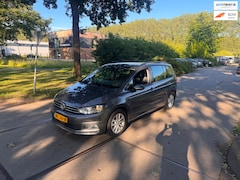 Volkswagen Touran - 1.6 TDI SCR Connected Series Clima.Navi