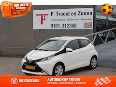 Toyota Aygo - 1.0 VVT-i x-play Achteruitrijcamera/App connect/Airco/Orig. NL auto/Begrenzer
