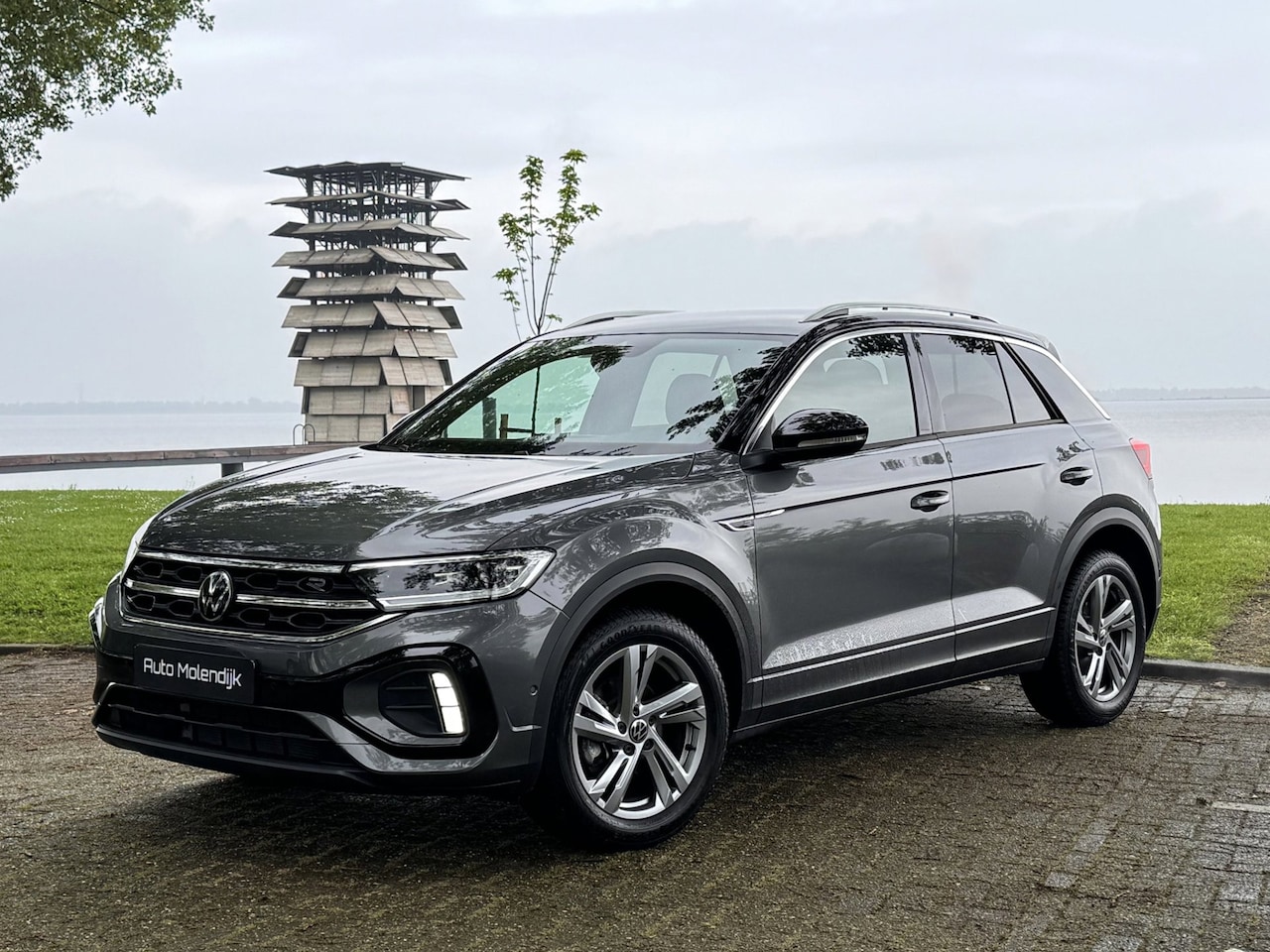 Volkswagen T-Roc - 1.0 TSI R-Line LED / Alcantara / Camera / stoelverw. / ACC / Fab.Garantie - AutoWereld.nl