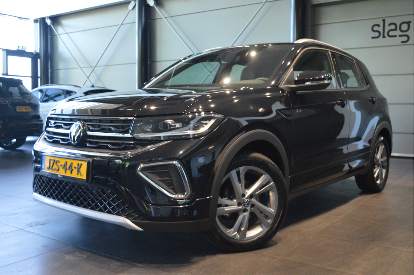 Volkswagen T-Cross - 1.0 TSI 2X R-LINE navi clima camera led pdc 17 inch !! - AutoWereld.nl