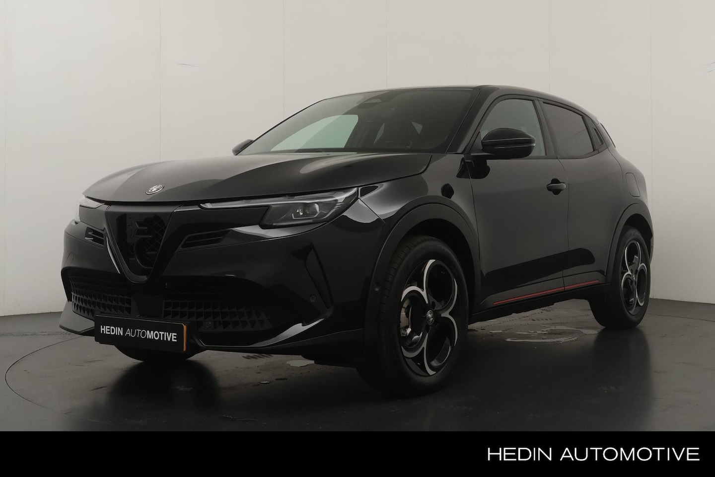 Alfa Romeo Junior - Elettrica Ti 54 kWh Techno pakket | Sportpakket | Warmtepomp | - AutoWereld.nl