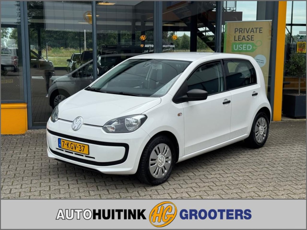 Volkswagen Up! - 1.0 Take UP! BlueM. Carplay - all season - AutoWereld.nl