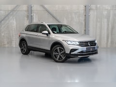 Volkswagen Tiguan - 1.4 eHybrid Elegance | IQ Light | Vol Leder | Stuur en Stoelverwarming | 360 camera