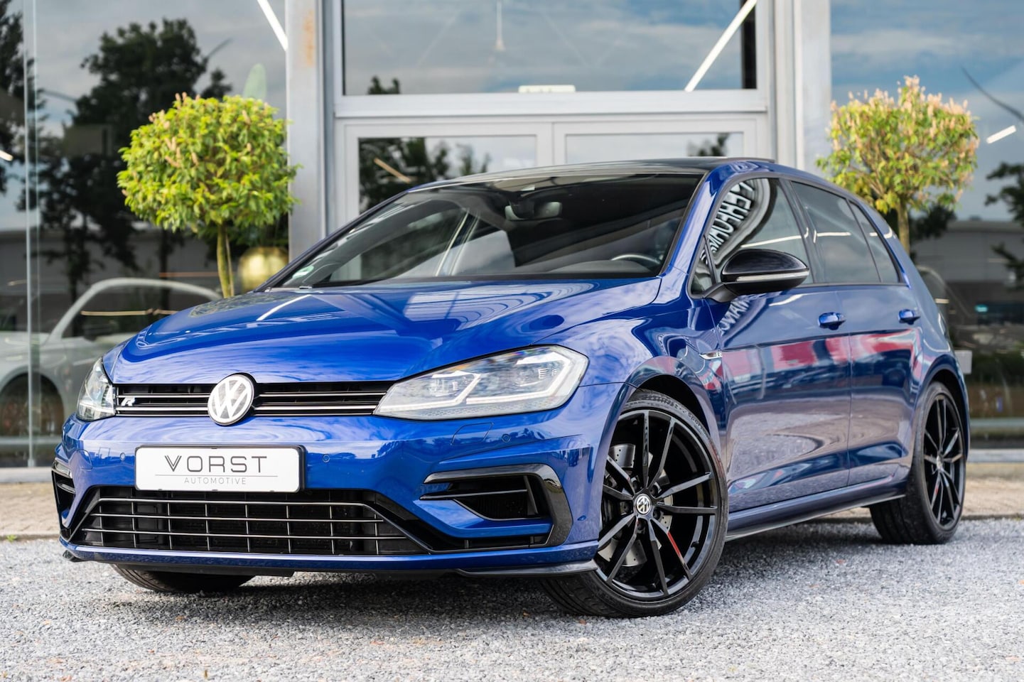 Volkswagen Golf - 2.0 TSI 4Motion R Pano Dynaudio Camera - AutoWereld.nl