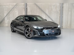 Audi e-tron GT - 93 kWh | BTW | 94% SOH | NL auto | Carbon interieur | 4 wiel sturing | Head-up