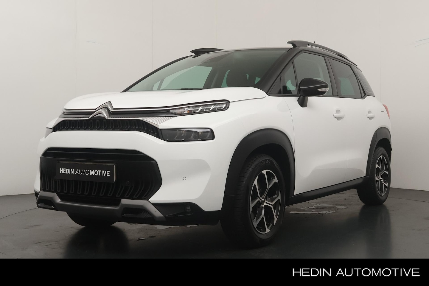 Citroën C3 Aircross - 1.2 110pk Shine | Parkeer Camera | Cruise Control | All Season Banden | Navigatie | Parkee - AutoWereld.nl