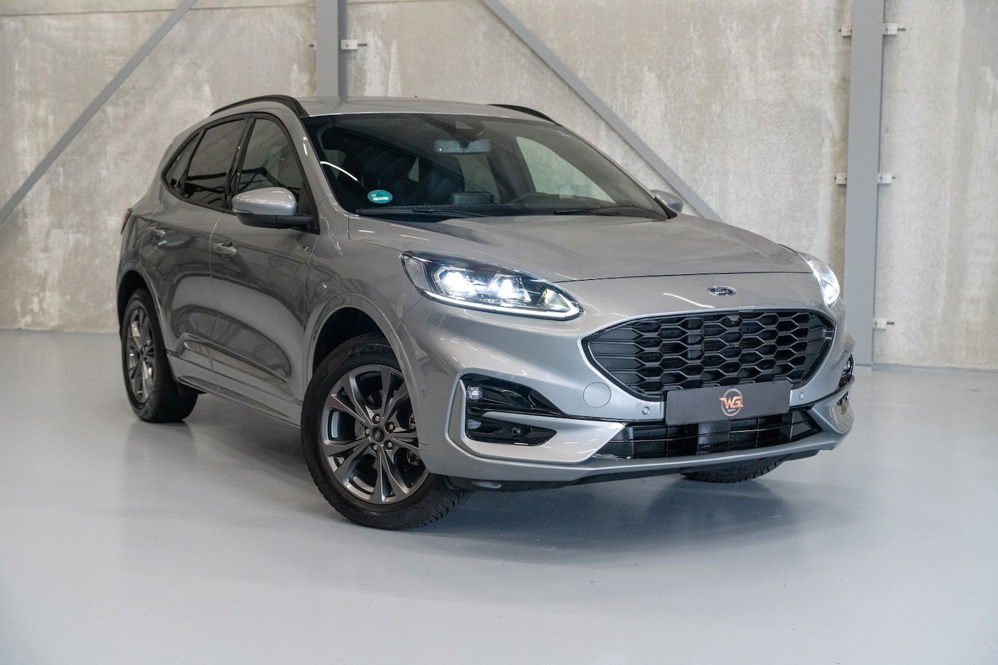 Ford Kuga - 2.5 PHEV ST-Line X | Alcantara | Head up | Inklapbare Trekhaak | Stoelverwarming - AutoWereld.nl