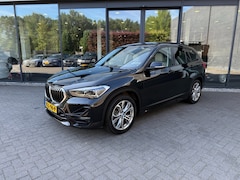 BMW X1 - xDrive25e Sportline, Pano, Sportleer, HUD, Memory, Carplay, Camera, Stuur/stoelverw, Lane