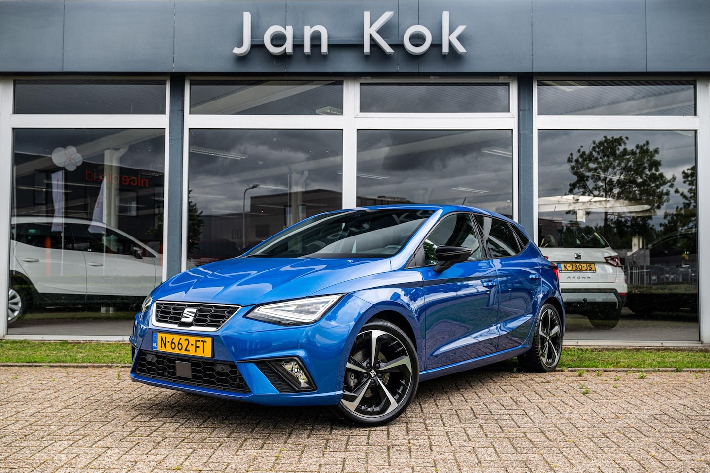 SEAT Ibiza - 1.0 TSi 110 pk FR Business Intense | Alcantara | Camera | Stoelverwarming - AutoWereld.nl