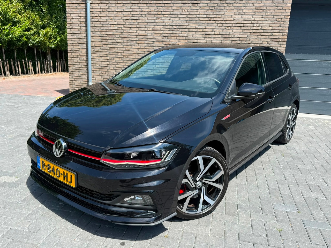 Volkswagen Polo - 2.0 TSI GTI 2.0 TSI GTI, NIEUWSTAAT!!, Digital Dashboard, Led, Navi, 18 Inch - AutoWereld.nl