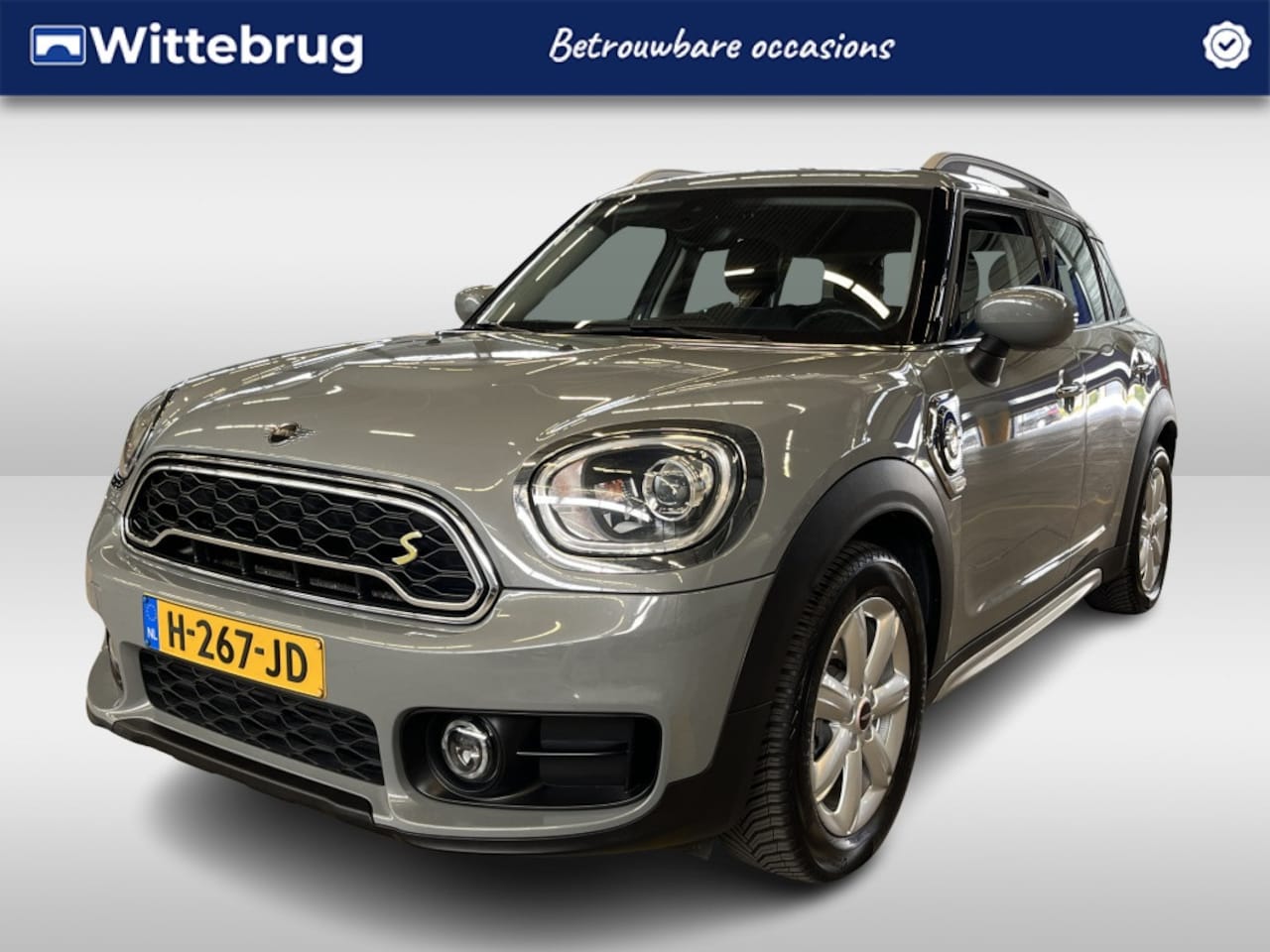 MINI Countryman - 1.5 Cooper S E ALL4 225pk Salt Automaat Navigatie / 17"LM Velgen / LED verlichting / Clima - AutoWereld.nl