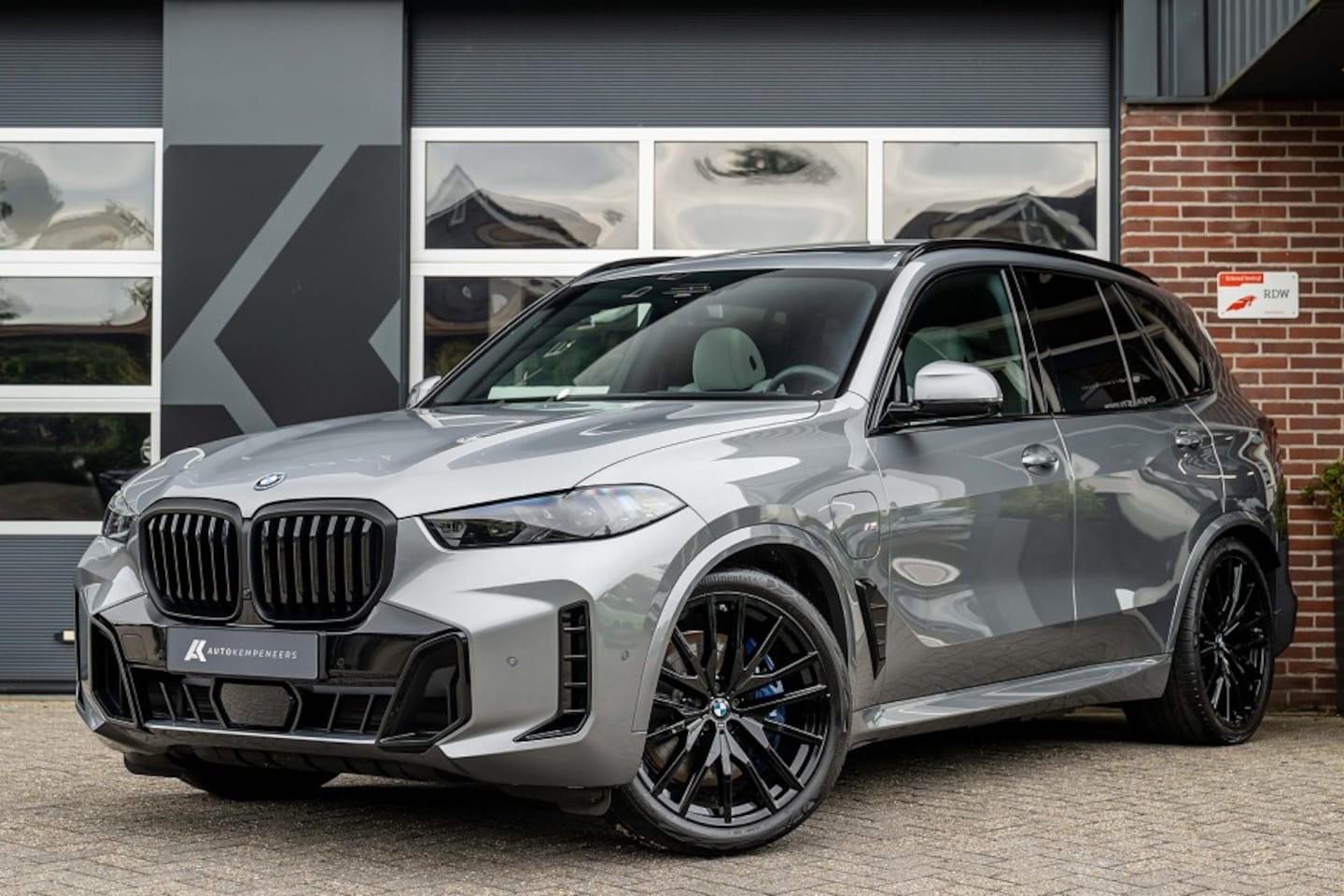 BMW X5 - xDrive50e M Sport Pro | Panorama | Driving Ass. Prof. | 4-Wielbest. | 360 Camera | Harman/ - AutoWereld.nl