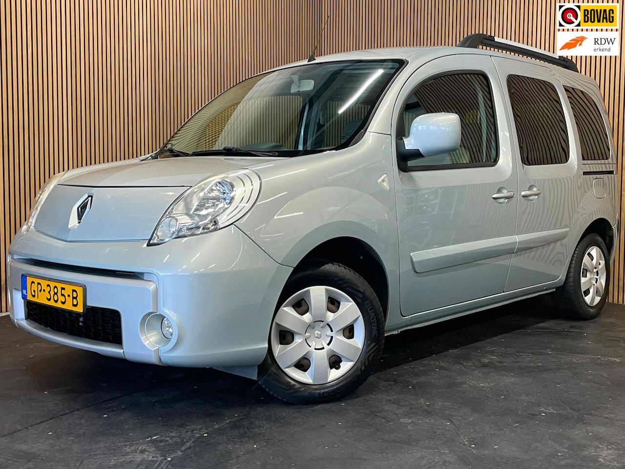 Renault Kangoo Family - 1.6-16V Expression|5 ZITS|2 SCHUIFDEUREN|TREKHAAK|AIRCO|CRUISE CONTROL|BLUETOOTH|ELEK.RAME - AutoWereld.nl
