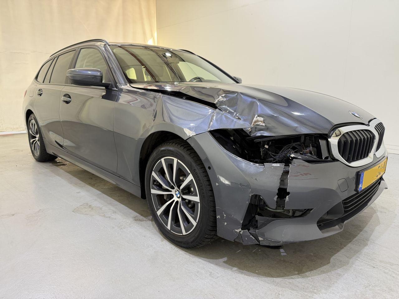 BMW 3-serie Touring - 330e Advantage Aut - AutoWereld.nl