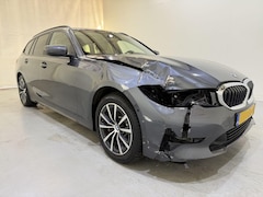 BMW 3-serie Touring - 330e Advantage Aut