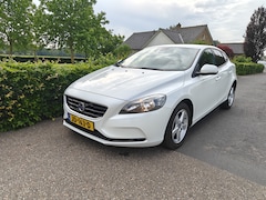 Volvo V40 - 2.0 D2 Summum Business CLIMA/NAVI BJ 2015