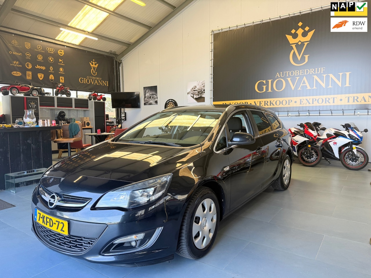 Opel Astra Sports Tourer - 1.7 CDTi Business + inruil mogelijk - AutoWereld.nl