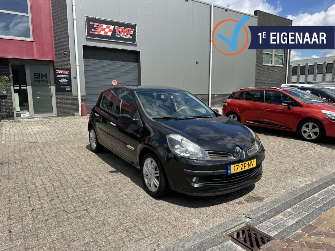 Renault Clio - 1.6-16V Initiale Automaat Leder 1ste Eigenaar! - AutoWereld.nl