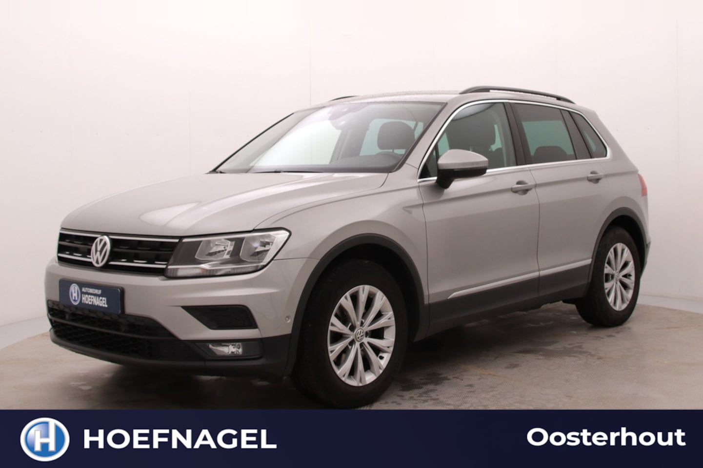 Volkswagen Tiguan - 1.5 TSI ACT Comfortline | Automaat | Adaptive Cruise | Stoelverwarming | CarPlay | Camera - AutoWereld.nl