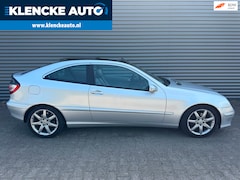 Mercedes-Benz C-klasse Sportcoupé - 180 K AUTOMAAT Panoramadak Leer Cruise ctrl Schuifdak 269.296km