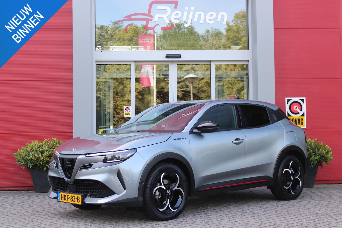 Alfa Romeo Junior - 1.2 Turbo 145PK Hybrid IBRIDA SPECIALE | TECHNO PACK: LEX MATRIX KOPLAMPEN/AUTOMATISCH DIM - AutoWereld.nl