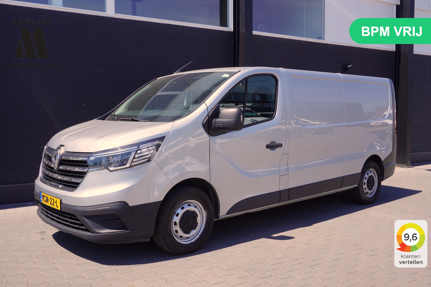 Renault Trafic - 2.0 dCi 150PK L2 EURO 6 - Airco - Cruise - PDC - €18.950,- Excl. - AutoWereld.nl