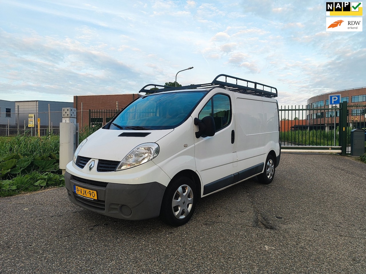 Renault Trafic - 2.0 dCi T27 L1H1 Airco! Nav! Apk! Nap!!! - AutoWereld.nl