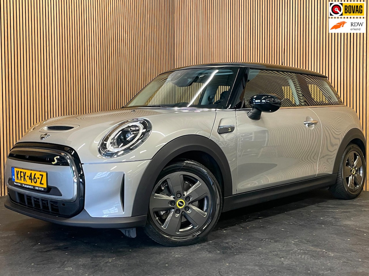 MINI Electric - 33 kWh|DIGITAL COCKPIT|APPLE CARPLAY|ANDROID AUTO|CLIMATE+CRUISE CONTROL|STOELVERW|PDC|ISO - AutoWereld.nl