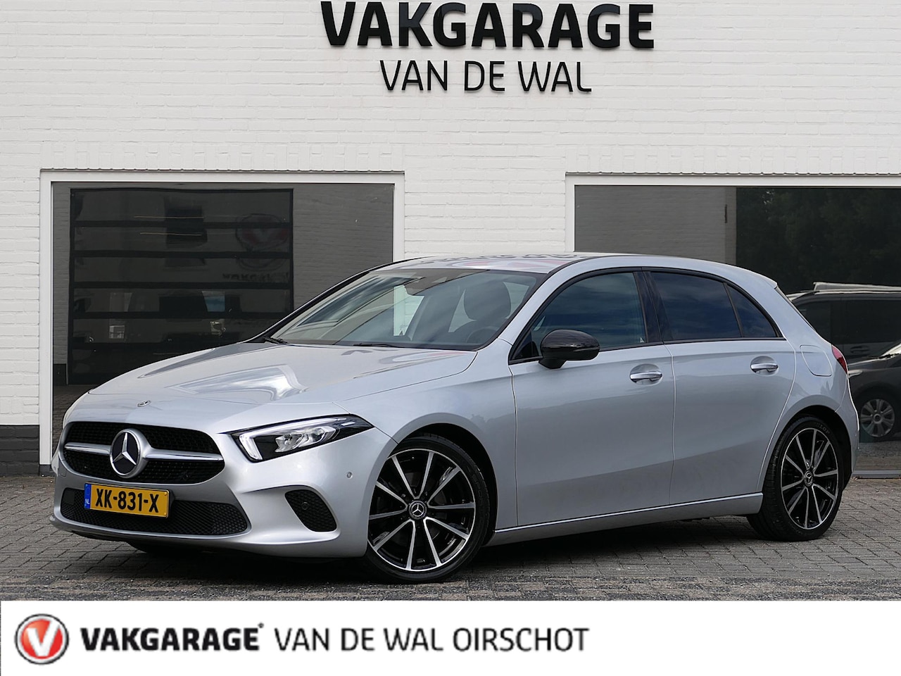 Mercedes-Benz A-klasse - 200 Launch Edition Premium | Night pakket | MBUX widescreen | Achteruitrijcamera | Stoelve - AutoWereld.nl