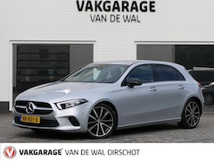 Mercedes-Benz A-klasse - 200 Launch Edition Premium | Night pakket | MBUX widescreen | Achteruitrijcamera | Stoelve