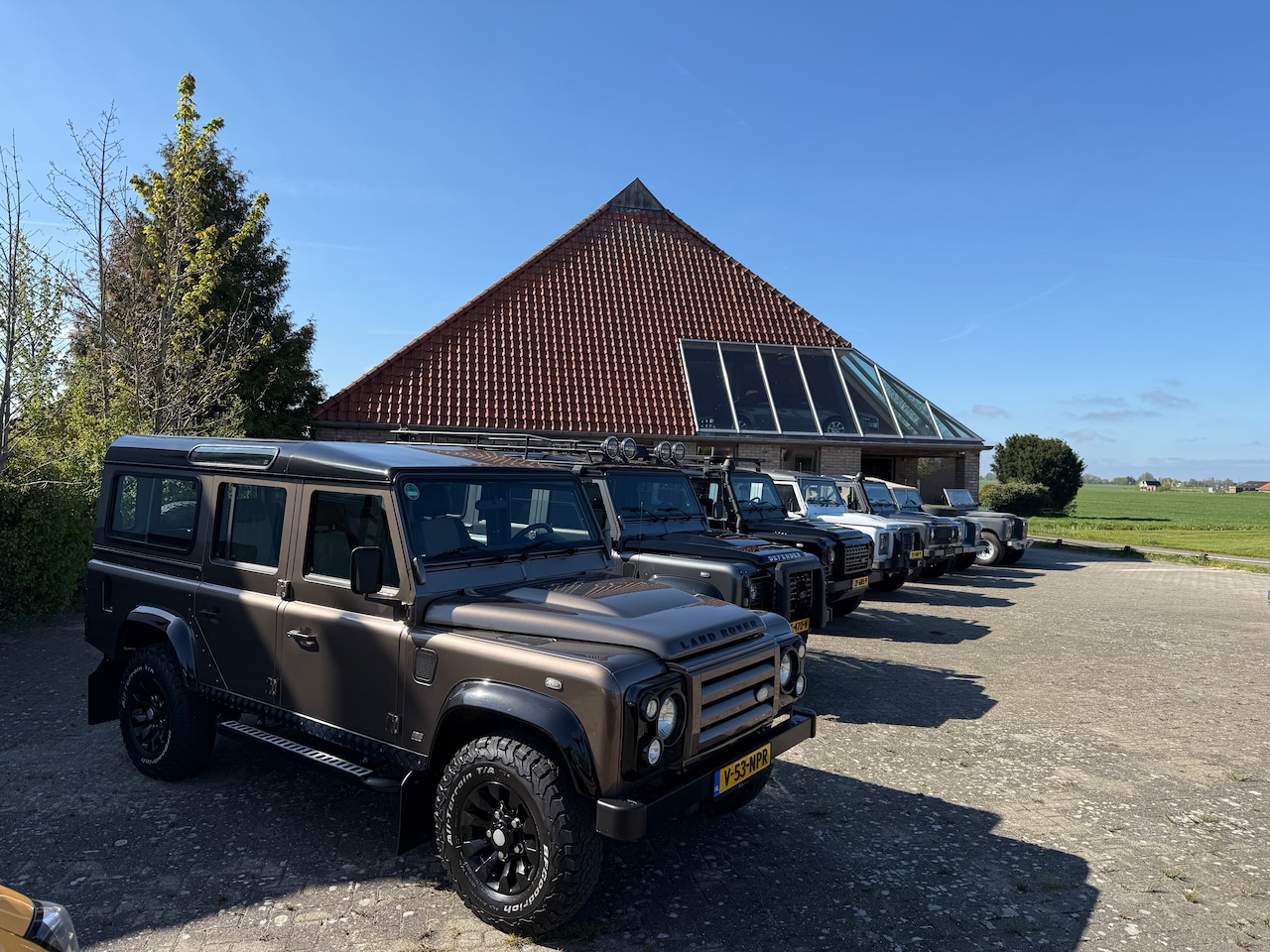 Land Rover Defender - 2.2 D Soft Top 90" E Uniek