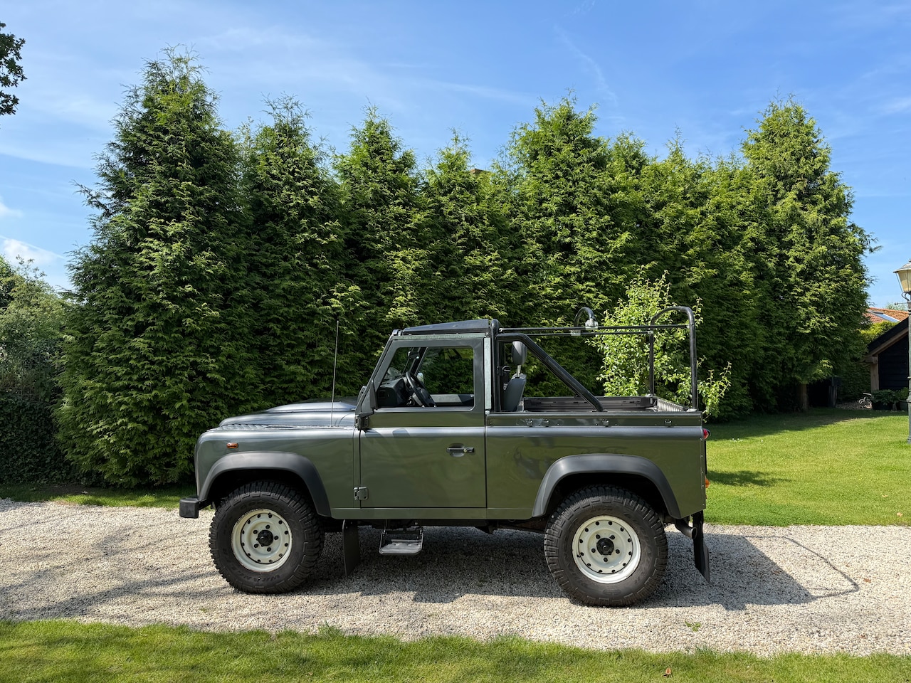 Land Rover Defender - 2.2 D Soft Top 90" E Uniek