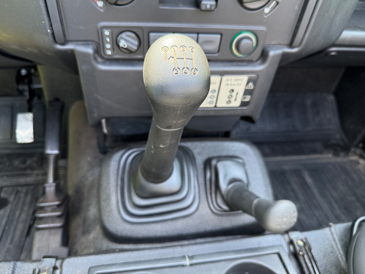 Land Rover Defender - 2.2 D Soft Top 90" E Uniek