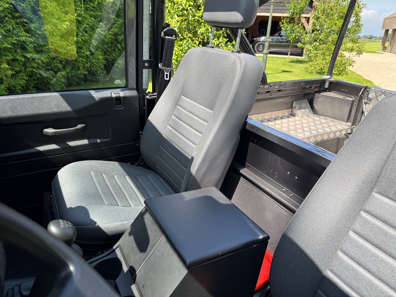 Land Rover Defender - 2.2 D Soft Top 90" E Uniek