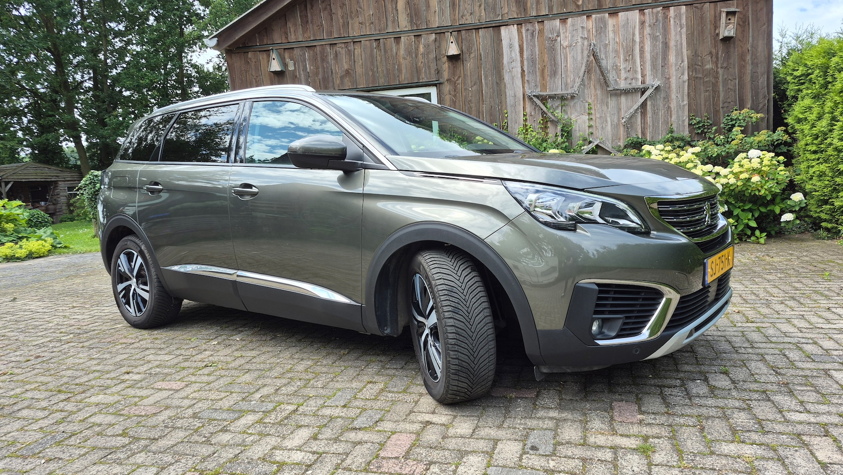 Peugeot 5008 - 1.2 PureTech Allure - AutoWereld.nl